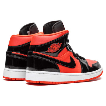 Air Jordan 1 Wmns Mid 'Hot Punch'